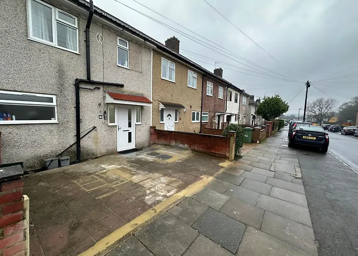 Smart Cosy/Small Double Room In Oakridge Road Bromley