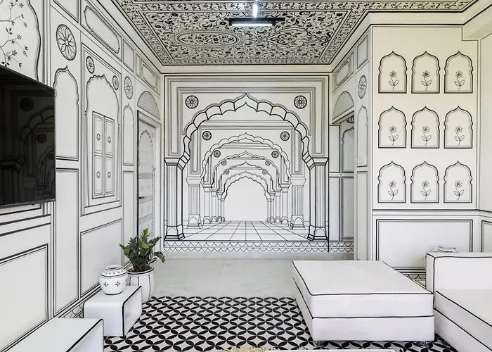 Lalluji Luxe