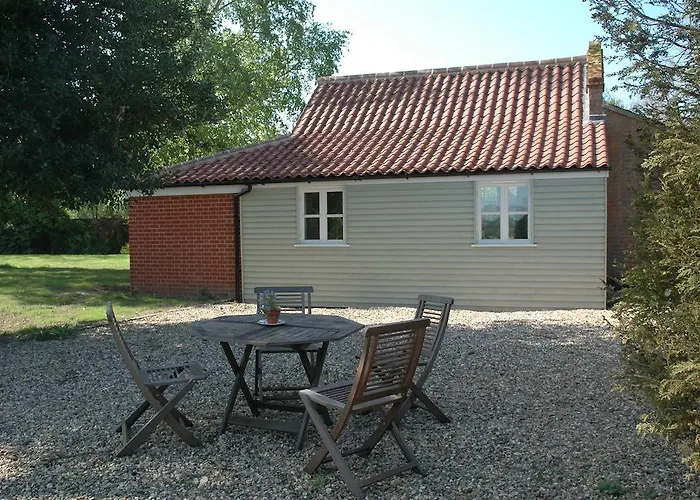 Field Cottage Bed And Breakfast