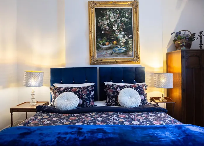Dawson Place, Juliette'S Bed And Breakfast
