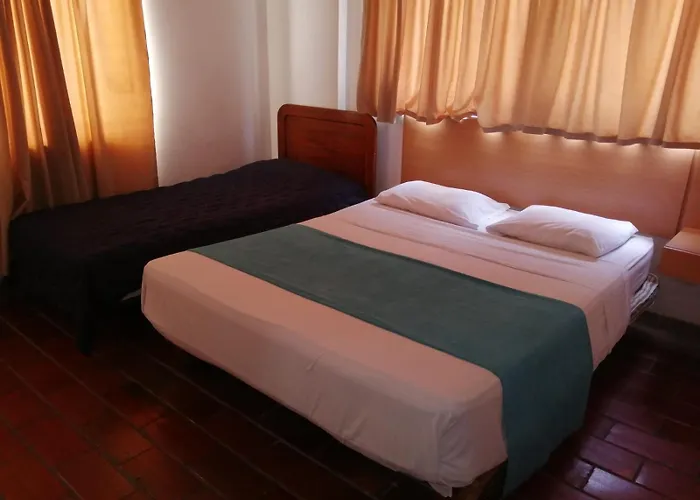 Hotel del Oeste Cali