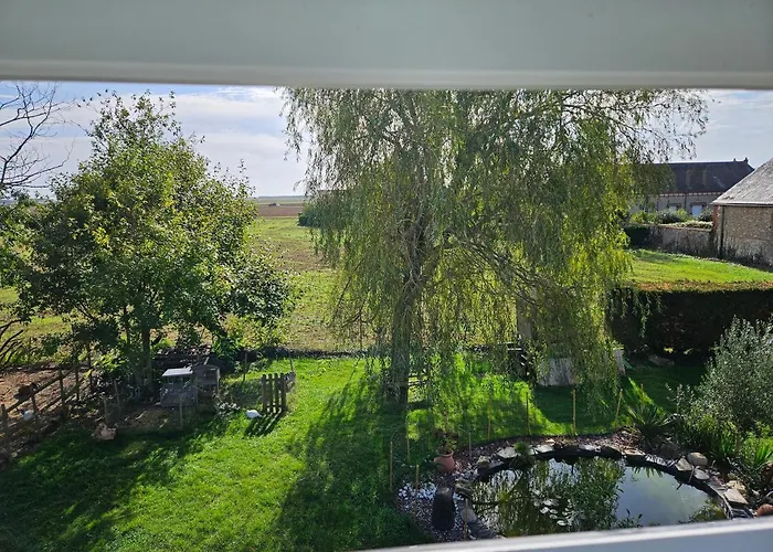 Au Nid des Champs, Agréable chambre d'hôtes, proche de Chartres