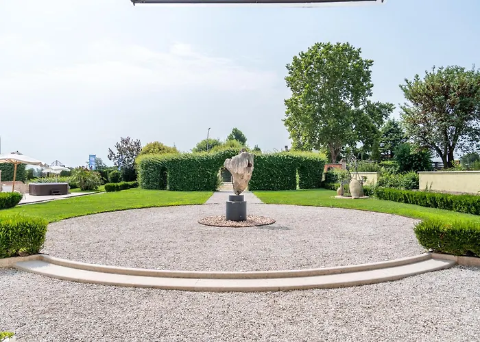 Madonna Villa Baietta