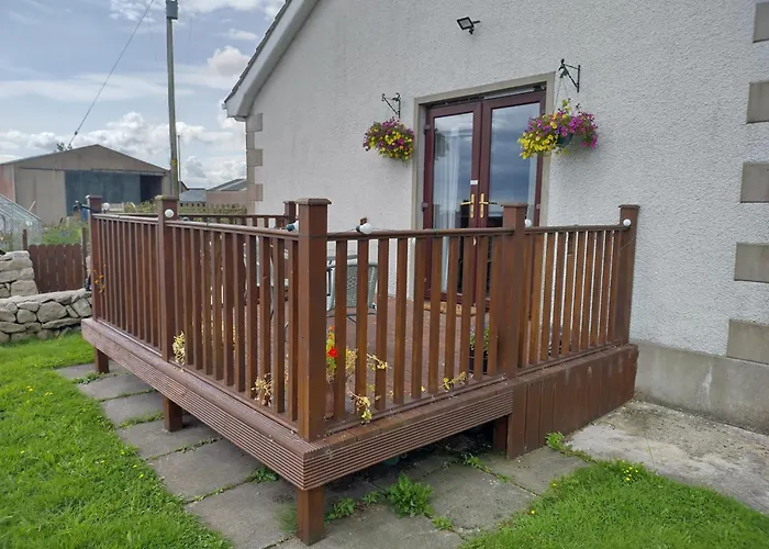 Carrick Cove Self Contained Accomodation With Private Decking