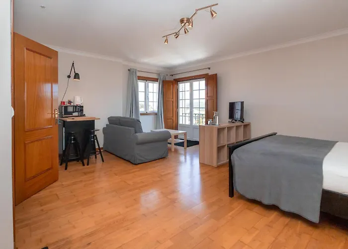 Galo Preto - Sintra Guesthouse