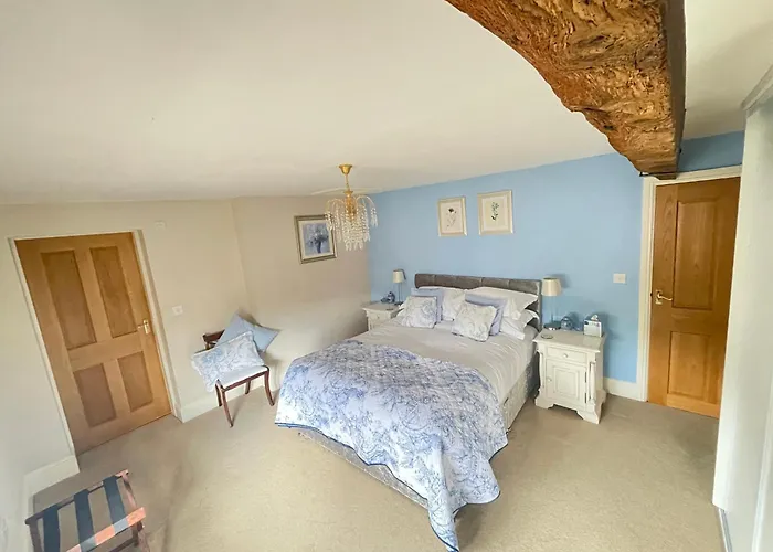Eagle House - Award Winning B&B And Apartment