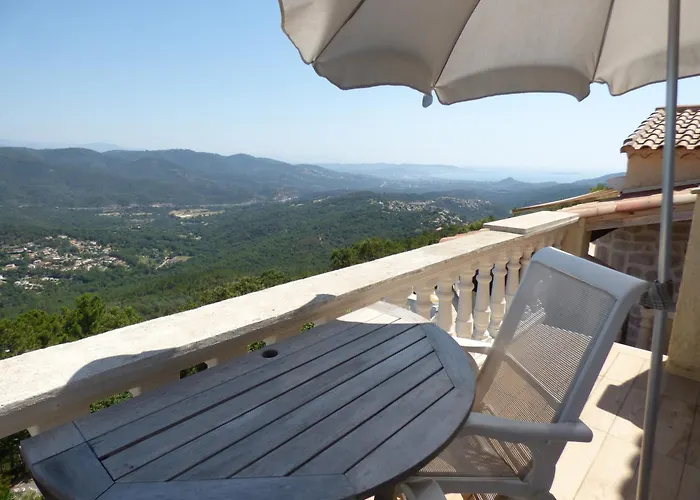 Chambre d'Hôtes avec kitchenette Vue Mer et montagnes L'Estérel Panoramique