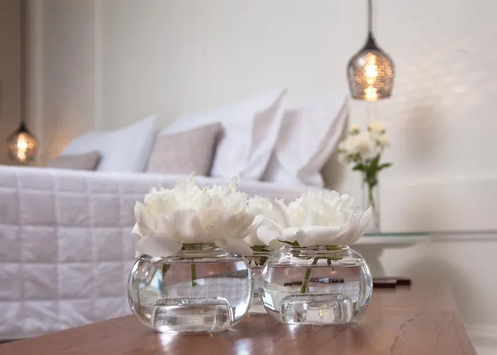 Avery House B&B