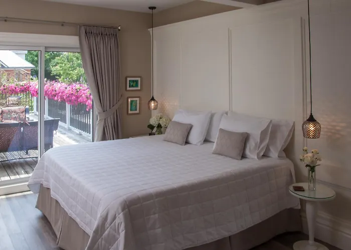 Avery House B&B