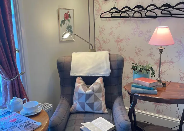 Eagle House - Award Winning B&B And Apartment