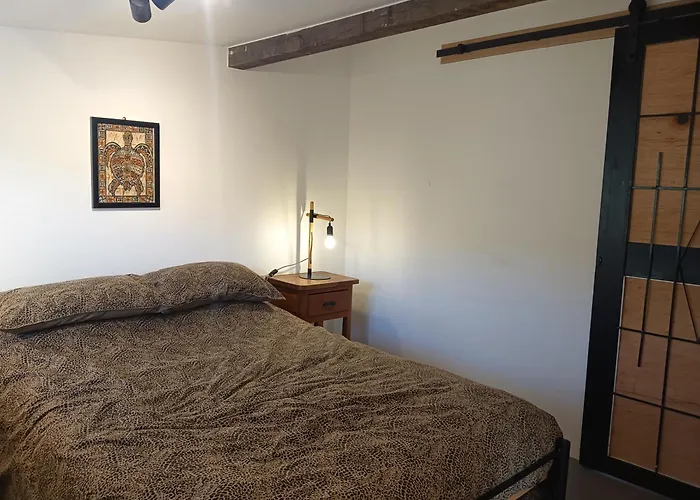 Old Colony Inn