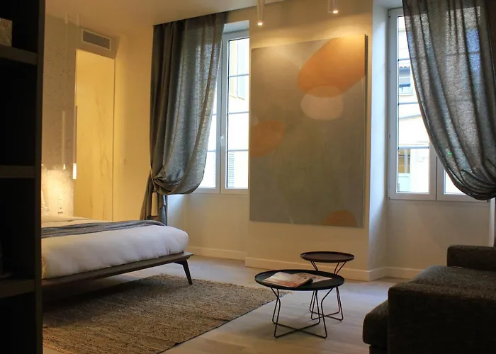 Les Suites Massena