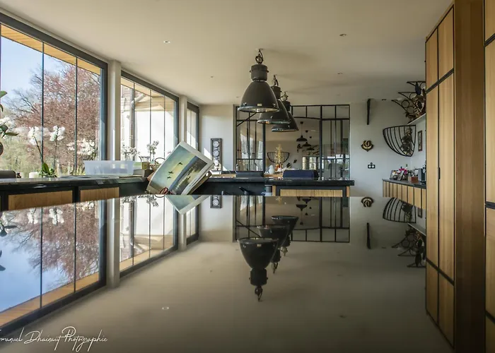 Orangerie De Chatel-Selection Figaro & Elle Magazine