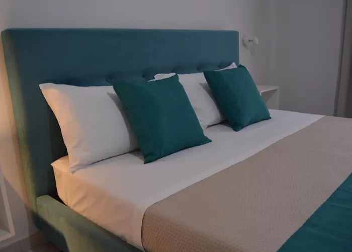 Bilateral B&B