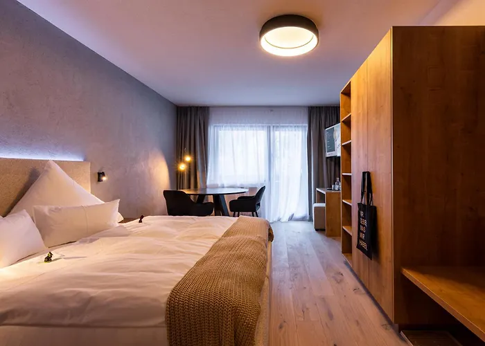 Quality Hosts Arlberg - Afoch Fei - Das Landhaus I Sommerkarte Premium