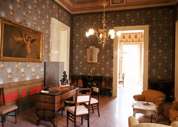 Palazzo Leuzzi B&B