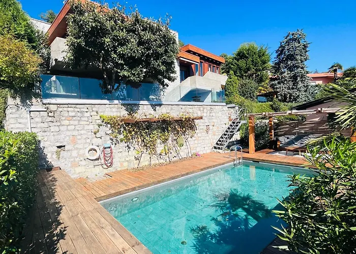 Family Suite With Garden And Amaizing View To Lugano