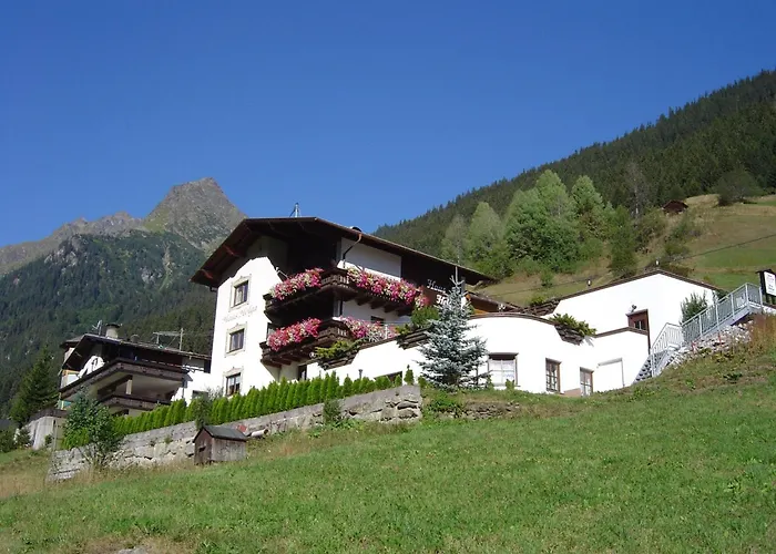 Hotel Haus Helga Kappl 