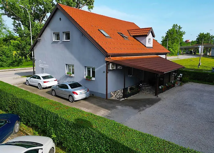 B&B Cindra
