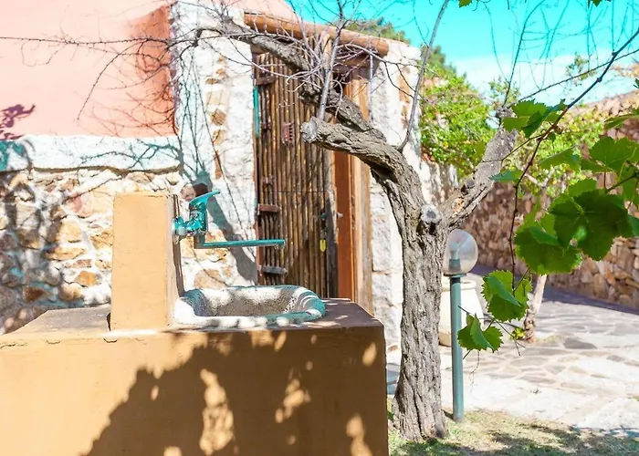 B&B Pettirosso Garden San Teodoro 