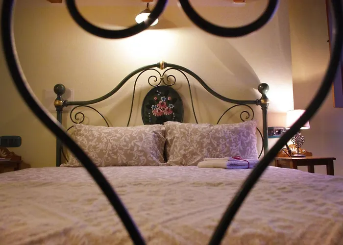 Casa De Ajala - B&B de Charme in Antica Dimora totalmente ristrutturata e dotata di tutti i confort Bagni privati Spazio living Patio esterno Ambienti climatizzati Degustazioni prodotti locali