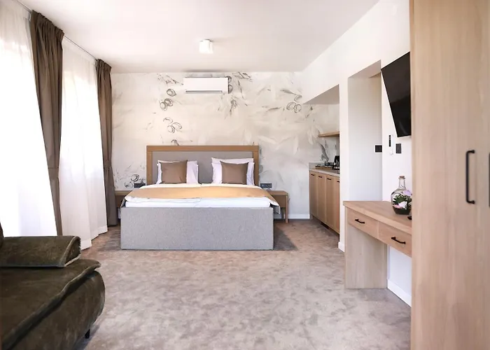 Bracera Inn