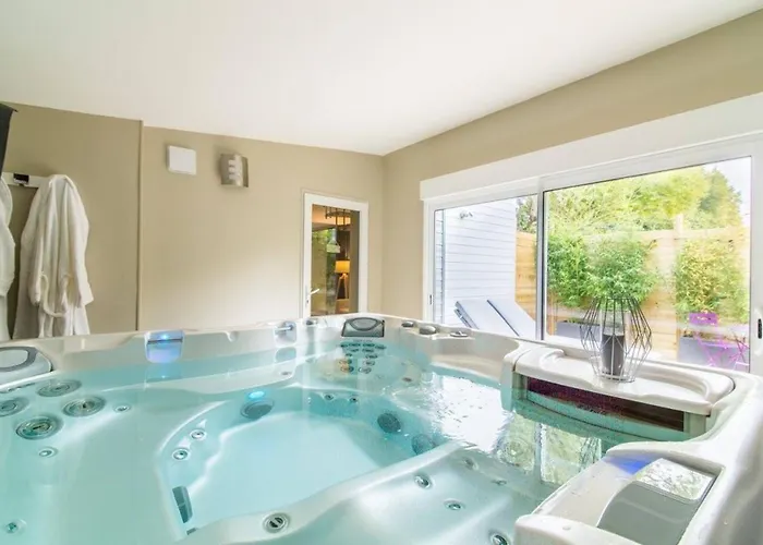 Magnifique Suite avec Jacuzzi privatif