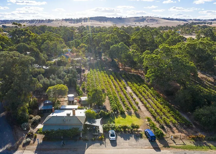 Reillys Wines Heritage Cottages