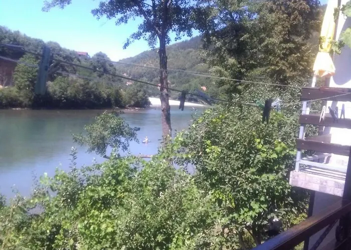 Prenociste Na Drini Foca