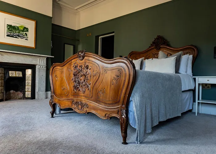Riversdale House Bed & Breakfast