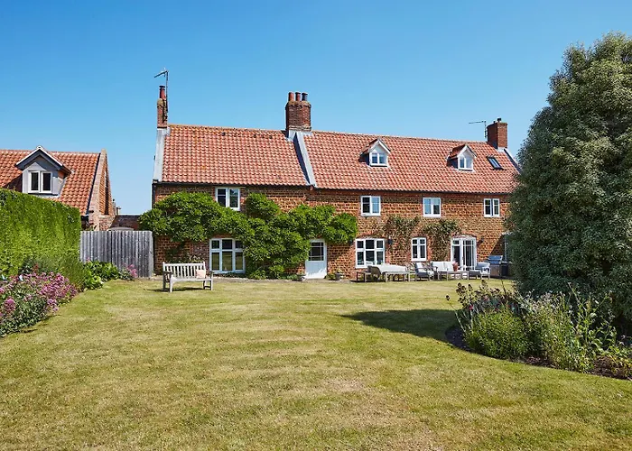 Cliff Farmhouse B&B Suites