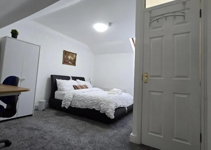 Realwood Homes- Broomhill Road