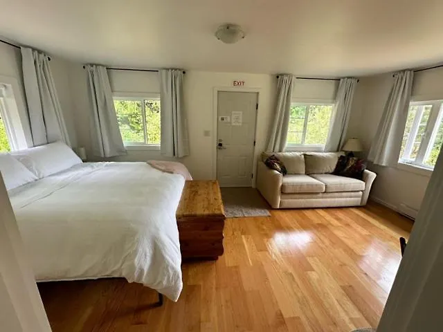 Silva Bay View Bnb