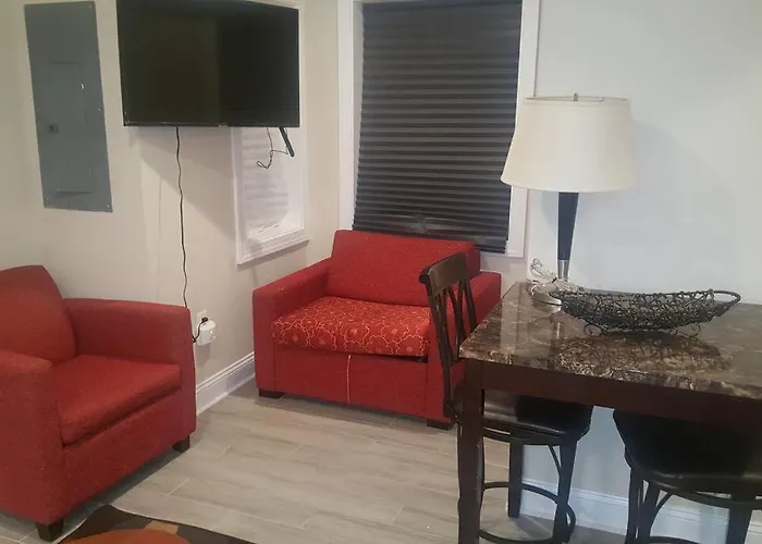 Beautiful New 4 Bedroom 3 Bath Family Home Or 1 Bedroom Apt Nr Howard U Downtown Nw Dc