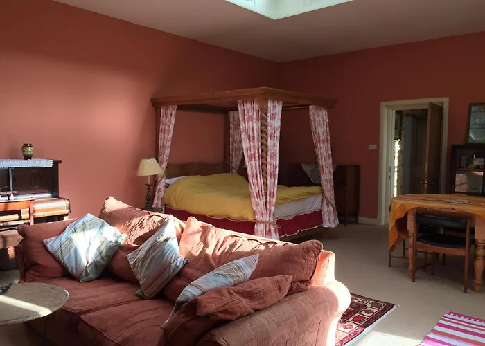 Gilchristland Organic Farm Retreat