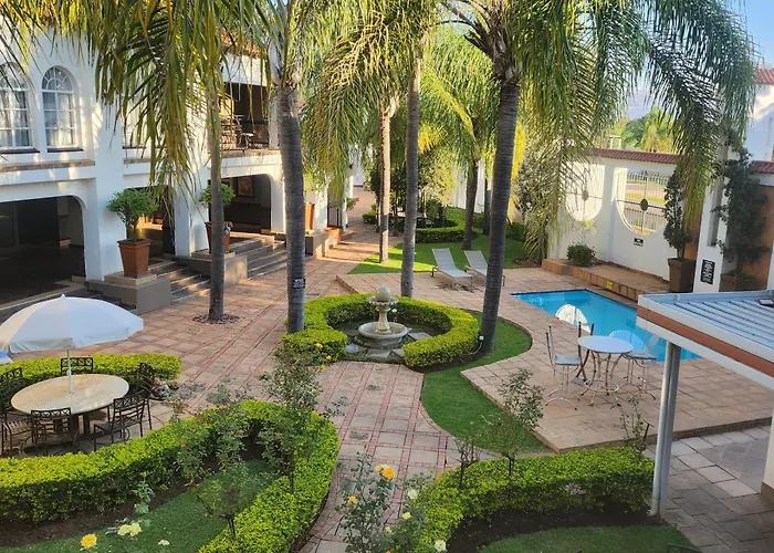 Casa Grande Guest Lodge