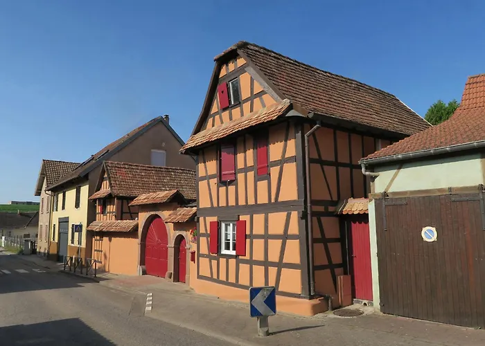 La Cour Des Amis