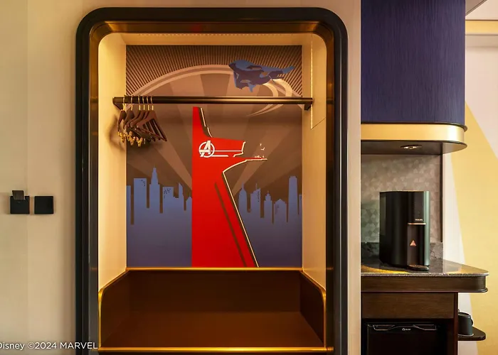 Disney'S Hollywood Hotel