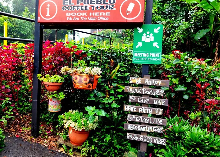Cabinas El Pueblo B&B Monteverde