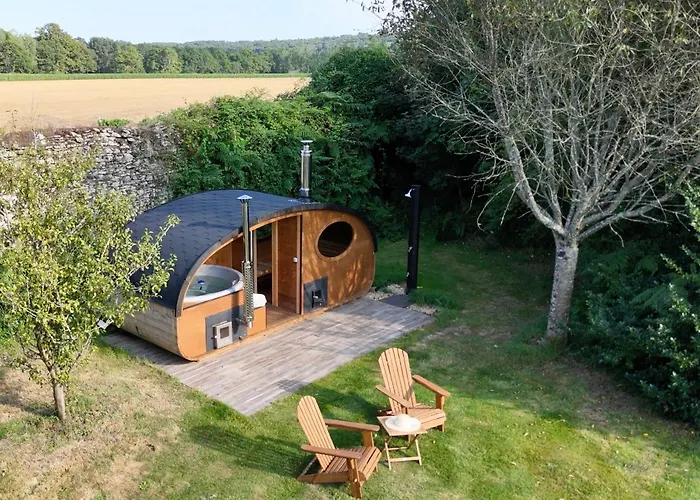 MANOIR DU VAU D ARZ gîtes et chambres d hôtes avec piscine