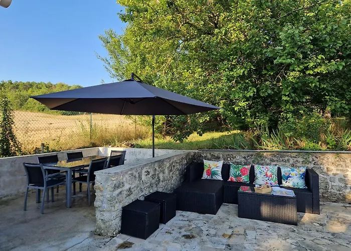 Le Relais Des Clefs - Au Calme Du Gatinais - Escapade A Deux - Terrasse Privee - Wifi - Offre Romantique Sur Demande