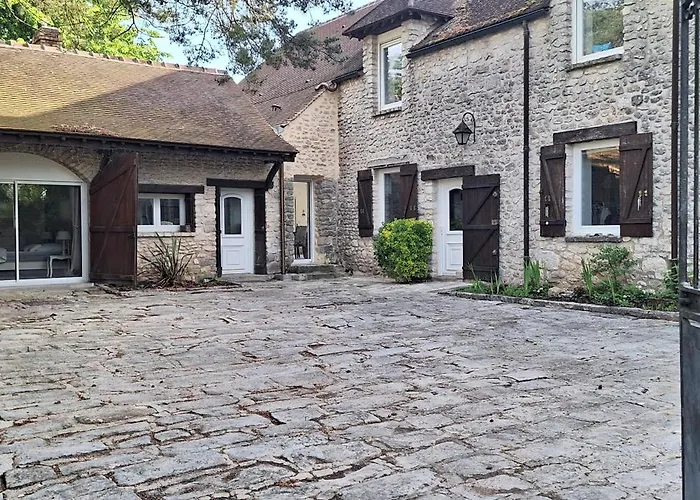 Le relais des clefs - AU CALME DU GATINAIS - Escapade à deux - Terrasse privée - WIFI - Offre romantique sur demande