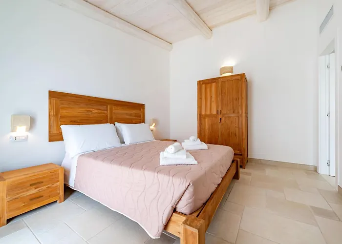 Naturelais Masseria Pittore Monopoli