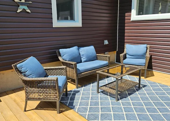 Britannia B + B