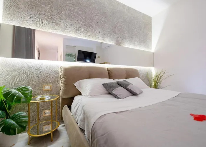 Etnea 208 Luxury Jacuzzi Suite Catania