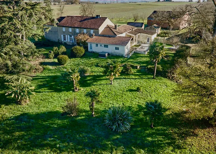 Chambres d'hôtes de charme avec piscine - Le Clos Boissiere