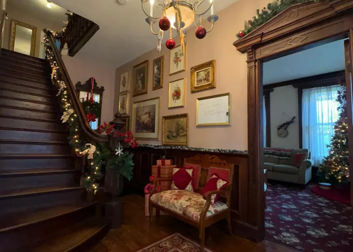 The Vine Bed & Breakfast, Llc