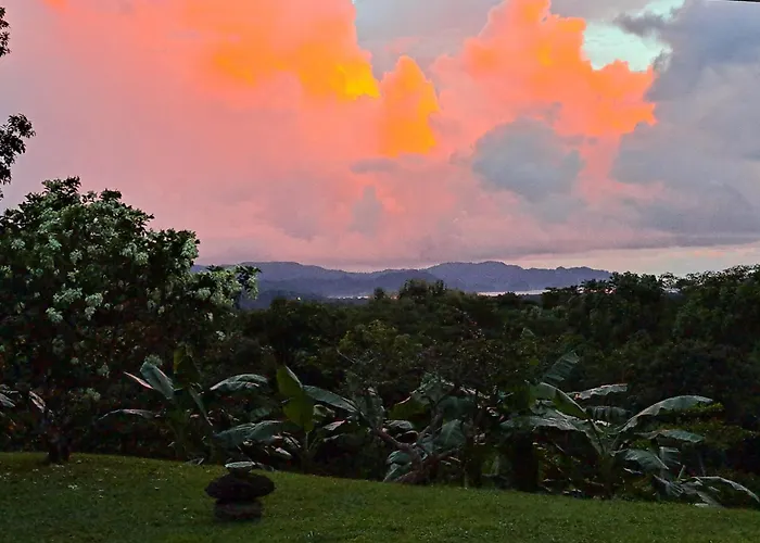 Tucanes Ridge Bed And Breakfast
