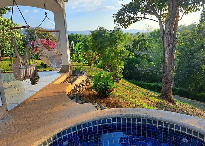Tucanes Ridge Bed And Breakfast