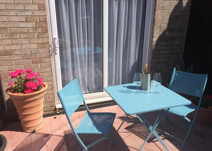 Basingstoke En Suite Room In Garden Annex
